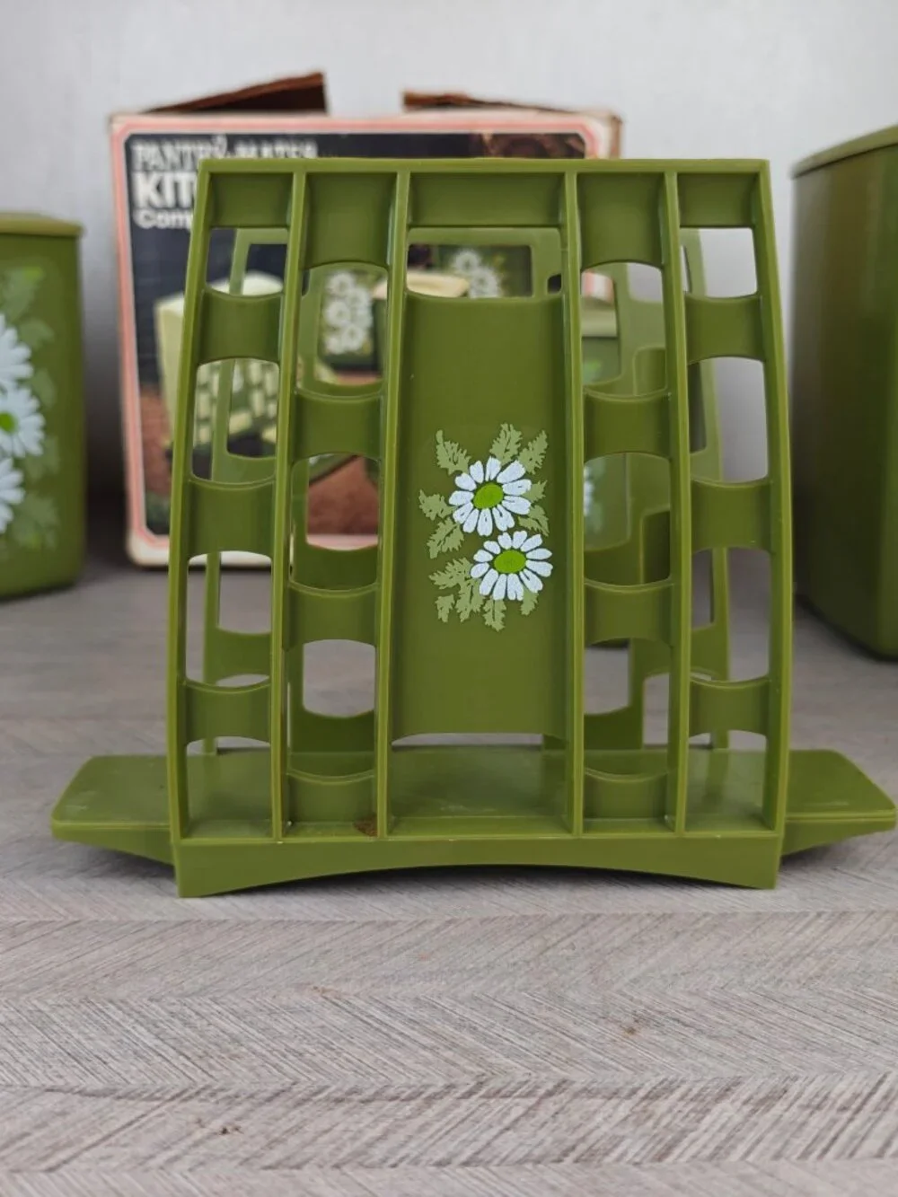 Vintage Pantry-Mates Kitchen Ensemble Canister Set 8-Piece Alladinware Green